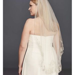 David’s Bridal Veil